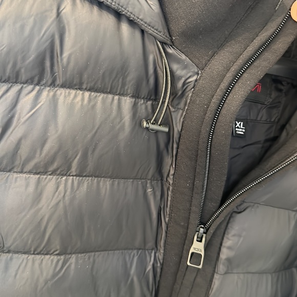 Tumi New perfect condition black jacket. XL. With rain hood - Picture 10 of 11